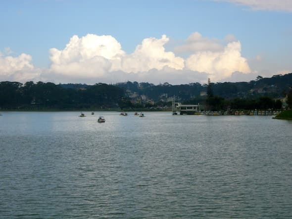 Views from the Dalat lake