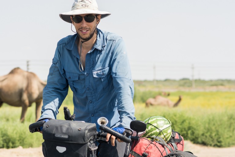 Pablo Mandado cycling around the world